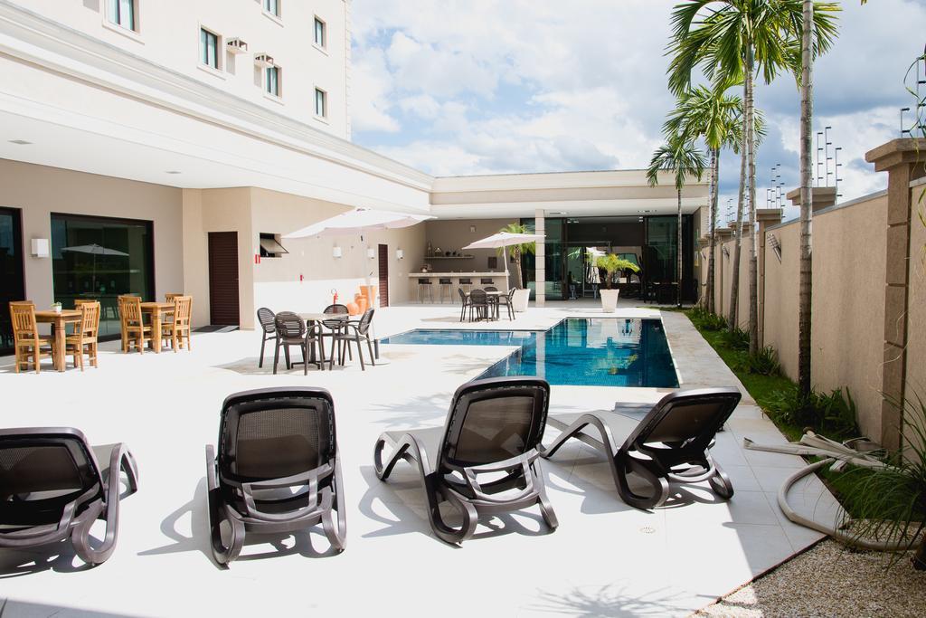 Class Hotel