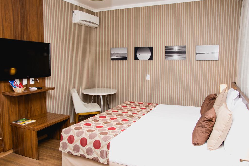Class Hotel